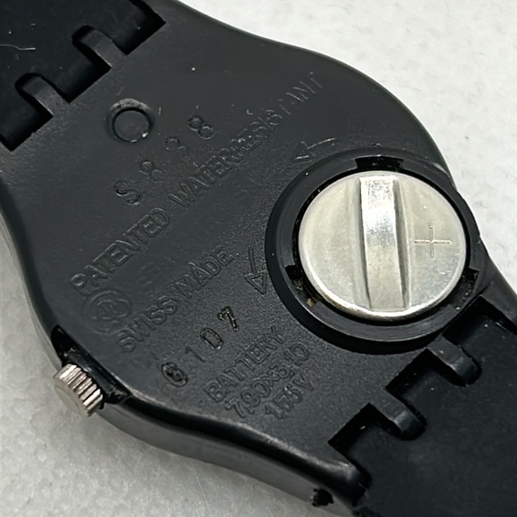 Swatch Black Magic 1980’s Watch - Picture 10 of 16